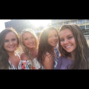 Meet your Posher, Mckenzie